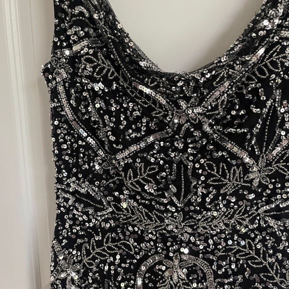 Elegant Black and Silver Sequin Evening Gown NWT size 10 Christmas/New Year's - Picture 3 of 7